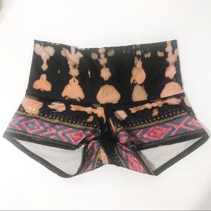 Teeki Hot Shorts